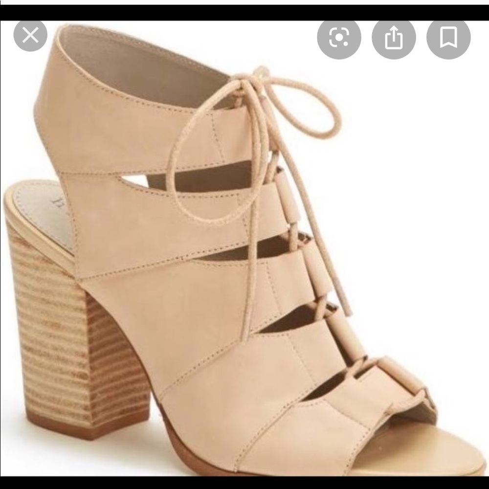 Hinge drea peep toe leather heeled sandal